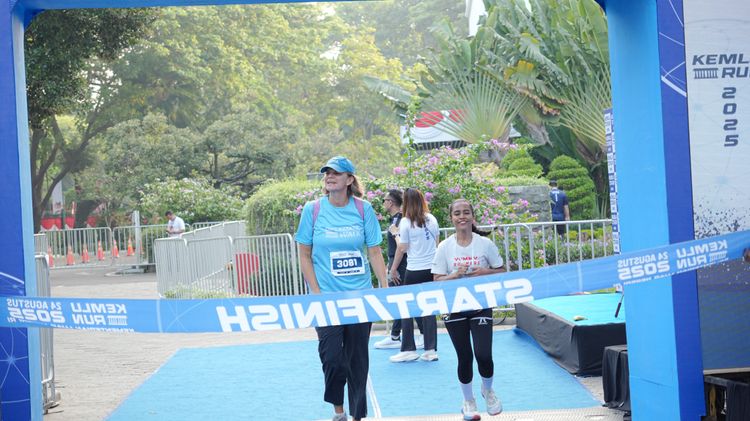 Race photo from KEMLU RUN 2025