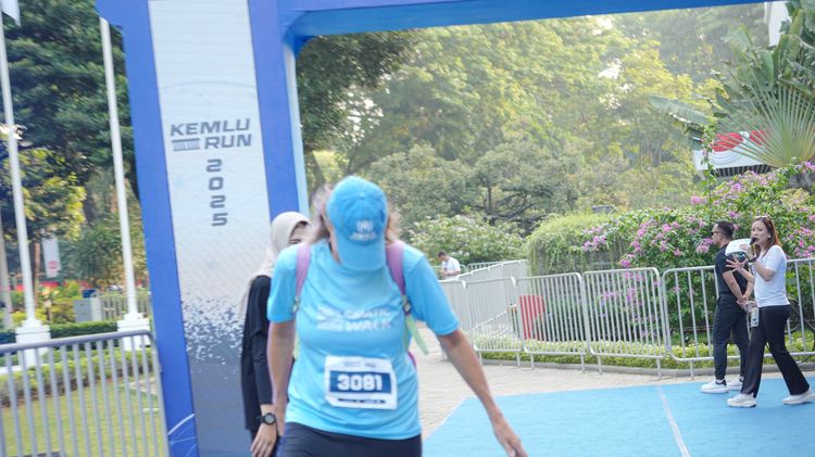 Race photo from KEMLU RUN 2025