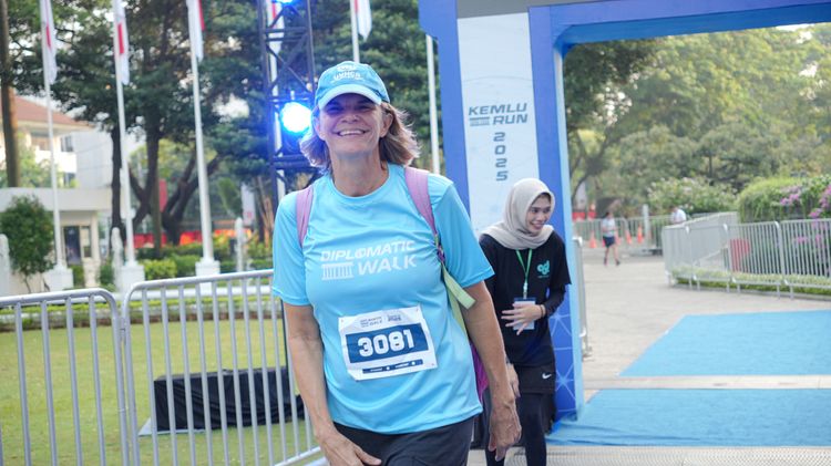 Race photo from KEMLU RUN 2025