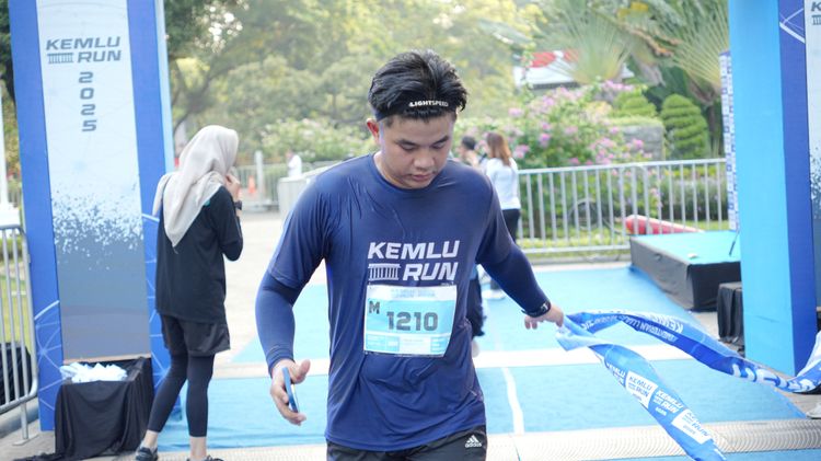 Race photo from KEMLU RUN 2025