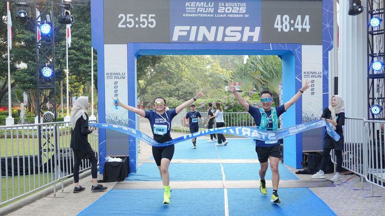 Race photo from KEMLU RUN 2025