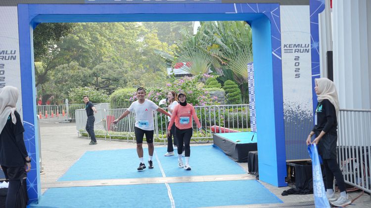 Race photo from KEMLU RUN 2025