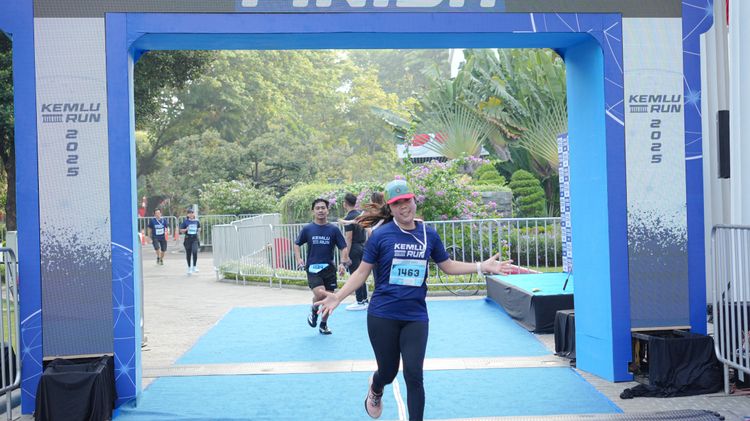 Race photo from KEMLU RUN 2025