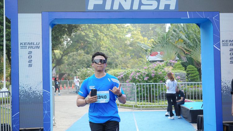 Race photo from KEMLU RUN 2025