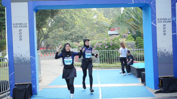 Race photo from KEMLU RUN 2025