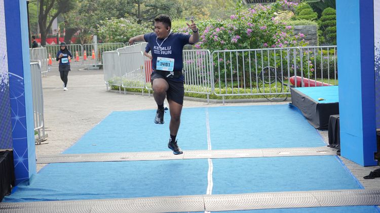 Race photo from KEMLU RUN 2025