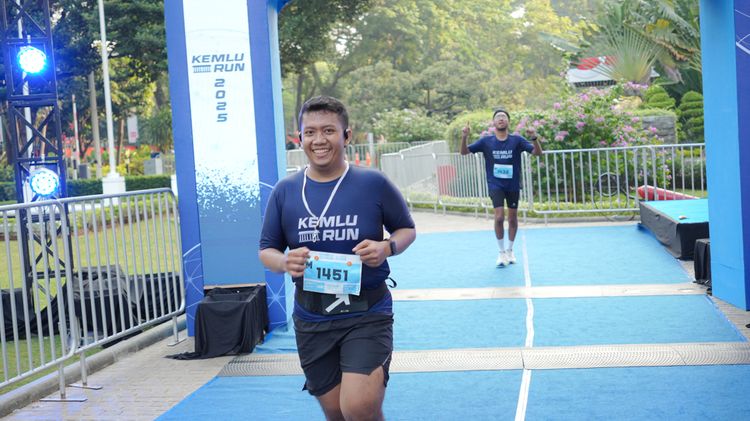Race photo from KEMLU RUN 2025