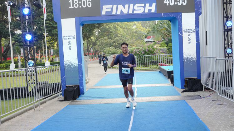 Race photo from KEMLU RUN 2025