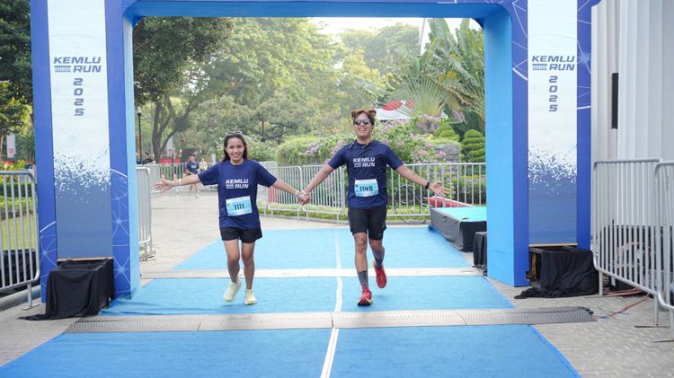 Race photo from KEMLU RUN 2025