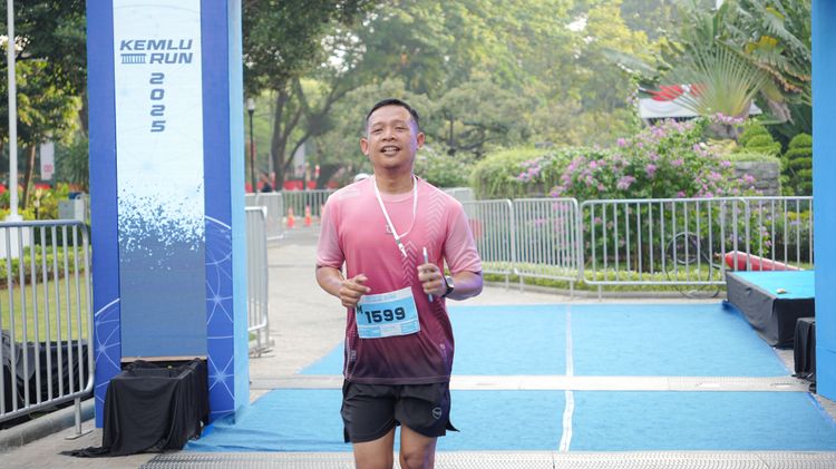 Race photo from KEMLU RUN 2025