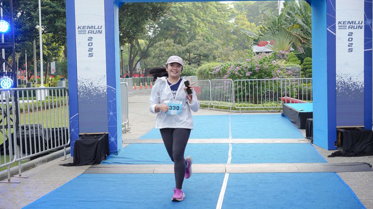 Race photo from KEMLU RUN 2025