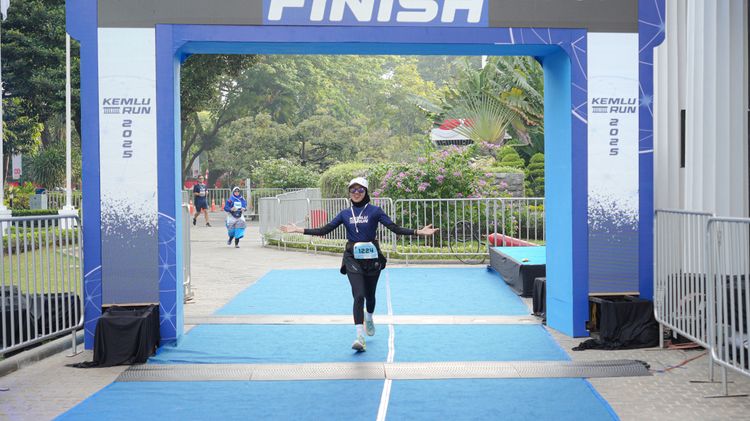 Race photo from KEMLU RUN 2025