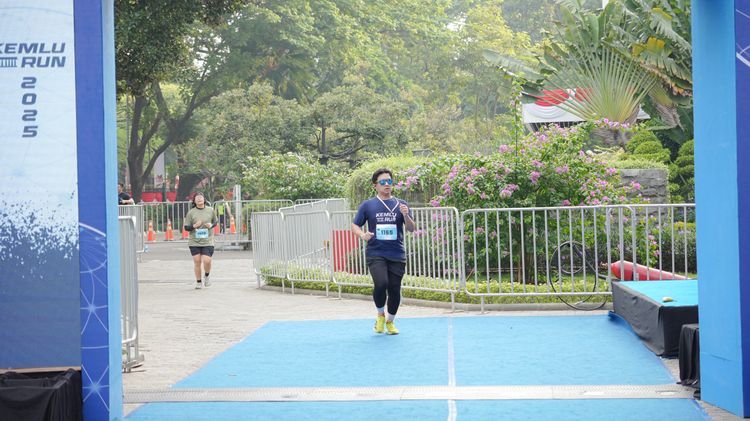 Race photo from KEMLU RUN 2025
