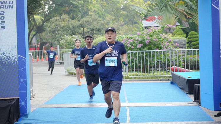 Race photo from KEMLU RUN 2025