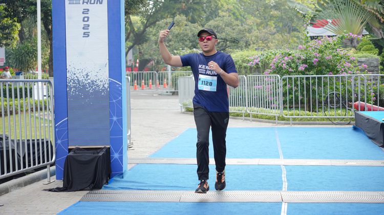 Race photo from KEMLU RUN 2025