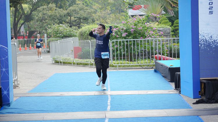 Race photo from KEMLU RUN 2025