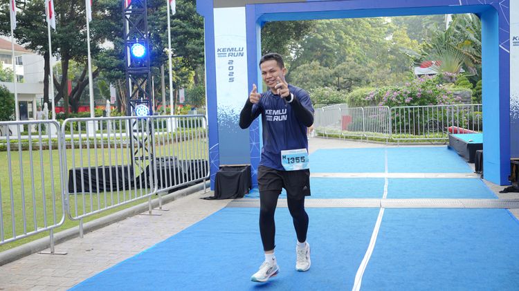 Race photo from KEMLU RUN 2025