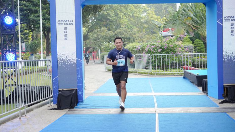 Race photo from KEMLU RUN 2025