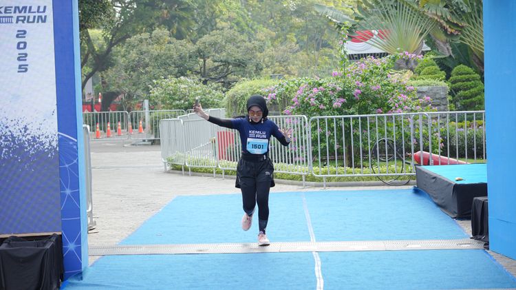 Race photo from KEMLU RUN 2025