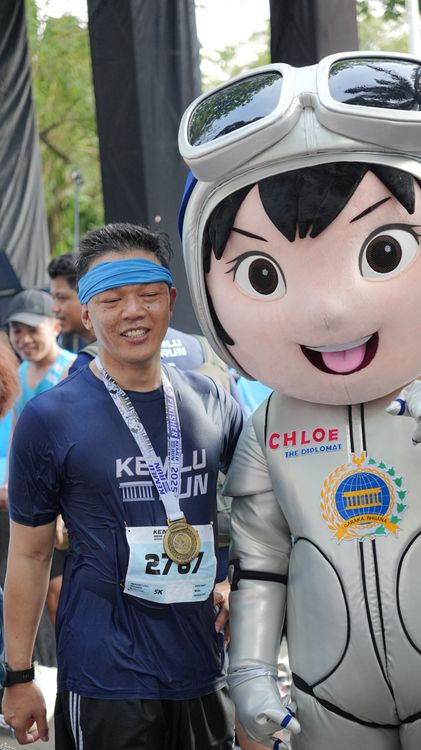 Race photo from KEMLU RUN 2025