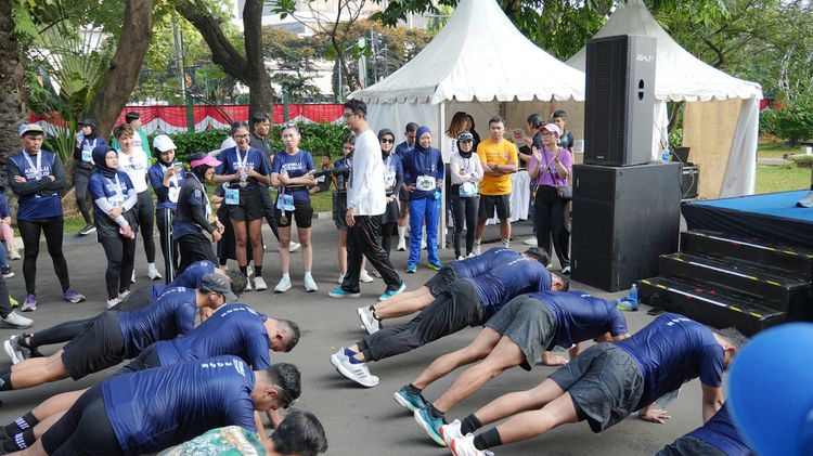 Race photo from KEMLU RUN 2025
