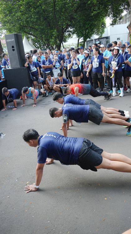 Race photo from KEMLU RUN 2025