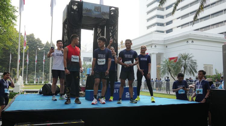 Race photo from KEMLU RUN 2025