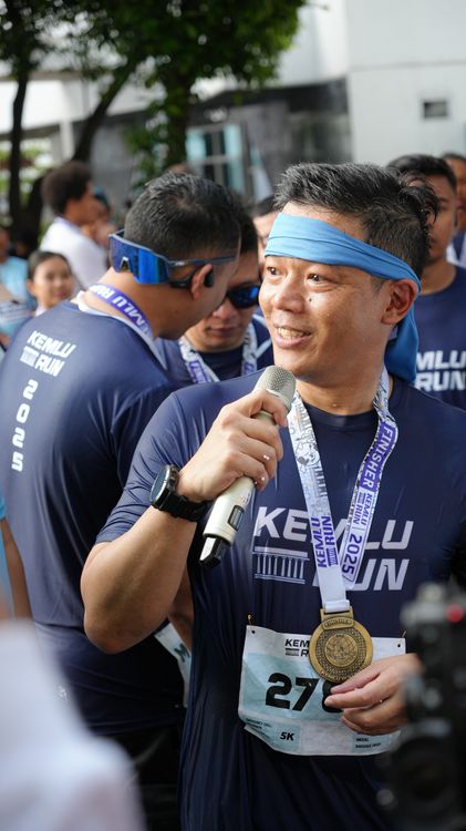 Race photo from KEMLU RUN 2025