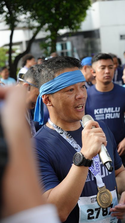 Race photo from KEMLU RUN 2025
