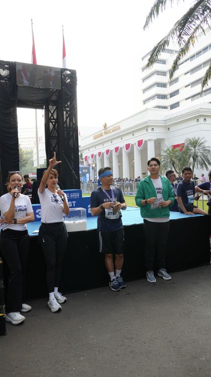 Race photo from KEMLU RUN 2025