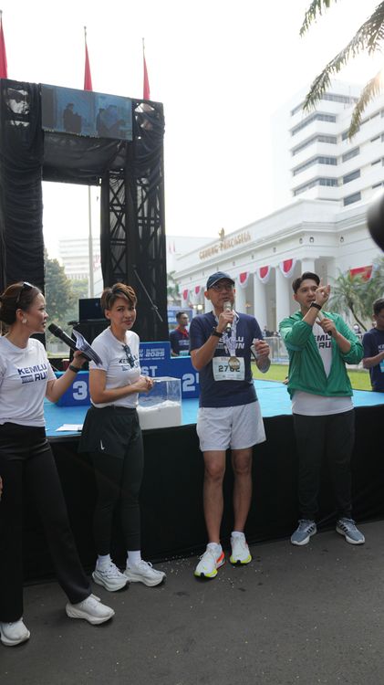 Race photo from KEMLU RUN 2025