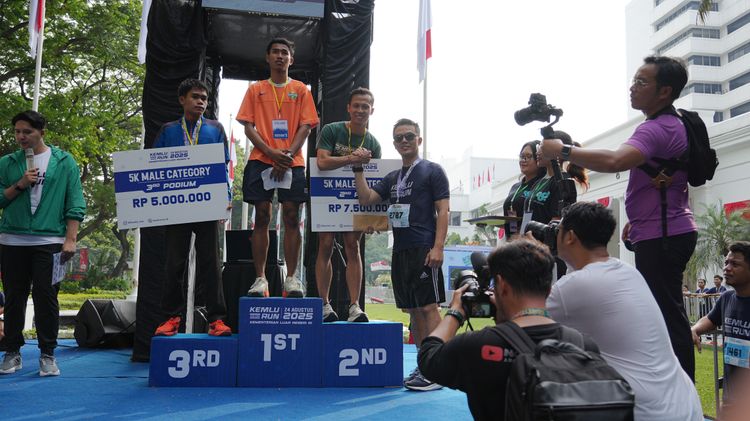 Race photo from KEMLU RUN 2025
