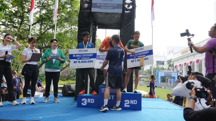 Race photo from KEMLU RUN 2025