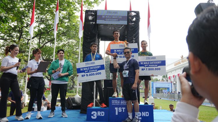 Race photo from KEMLU RUN 2025