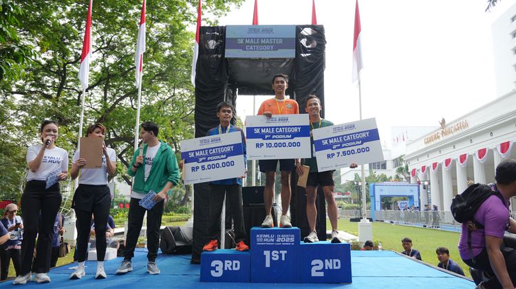 Race photo from KEMLU RUN 2025