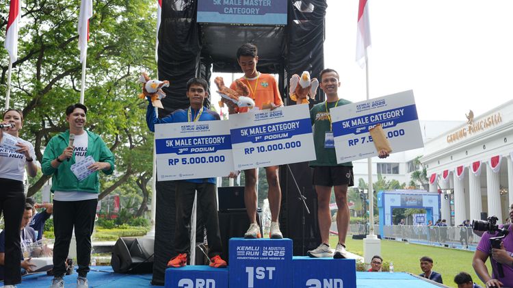 Race photo from KEMLU RUN 2025