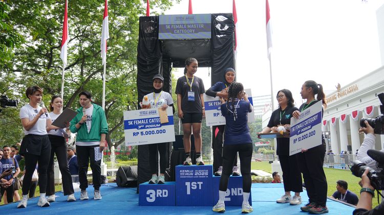 Race photo from KEMLU RUN 2025