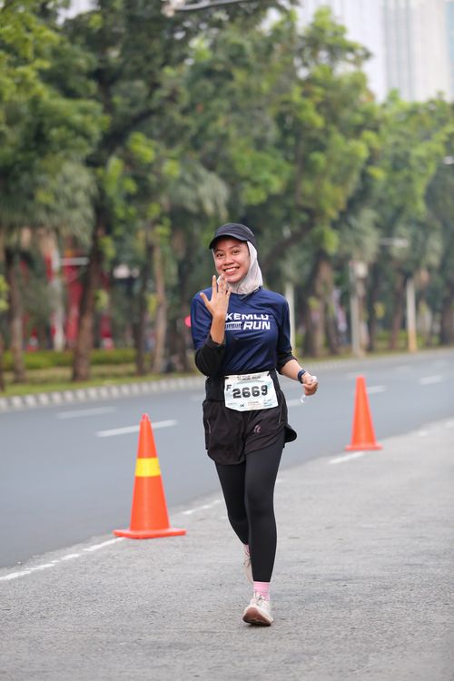 Race photo from KEMLU RUN 2025