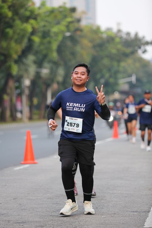 Race photo from KEMLU RUN 2025