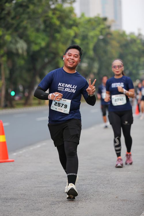 Race photo from KEMLU RUN 2025