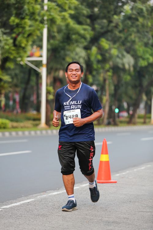Race photo from KEMLU RUN 2025