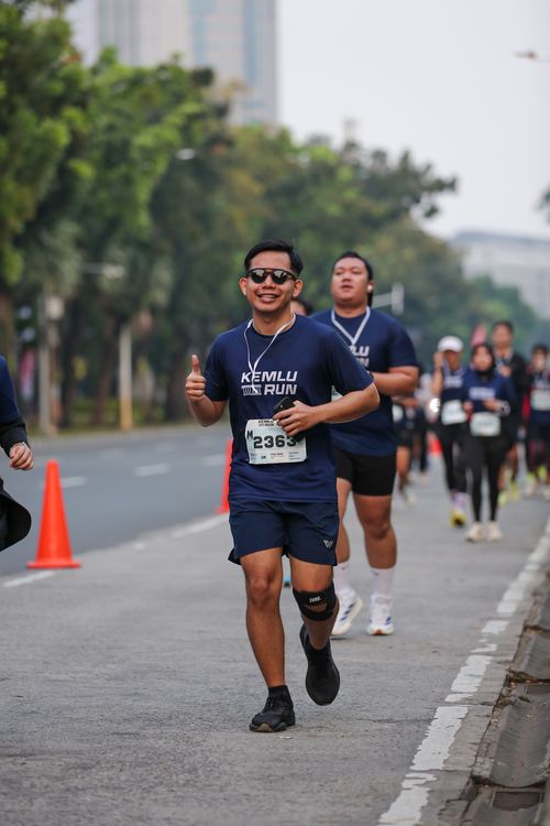 Race photo from KEMLU RUN 2025