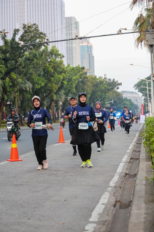 Race photo from KEMLU RUN 2025