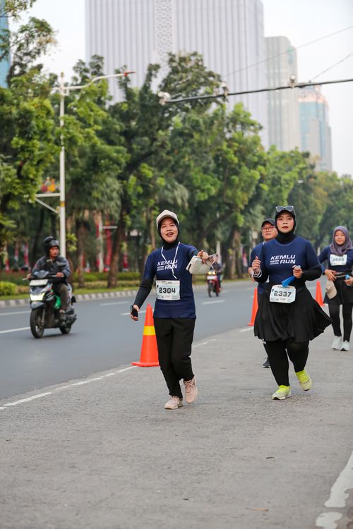Race photo from KEMLU RUN 2025