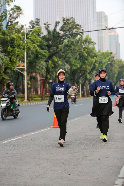 Race photo from KEMLU RUN 2025