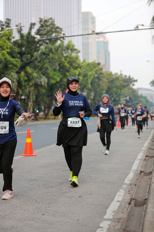 Race photo from KEMLU RUN 2025