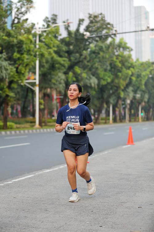 Race photo from KEMLU RUN 2025