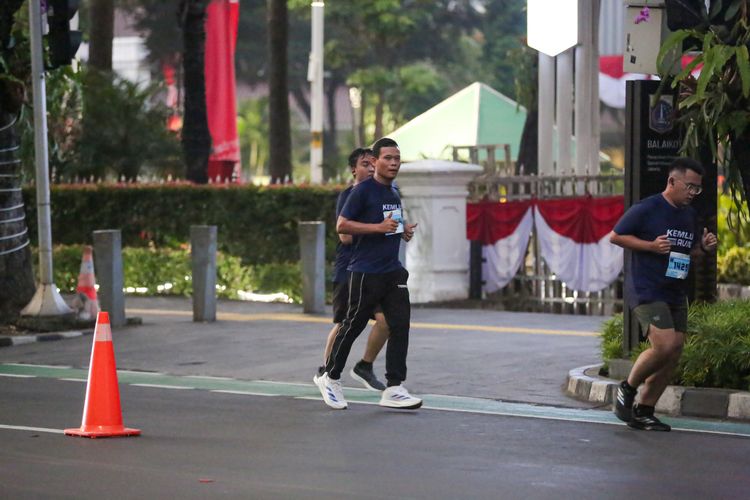 Race photo from KEMLU RUN 2025