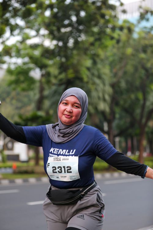 Race photo from KEMLU RUN 2025