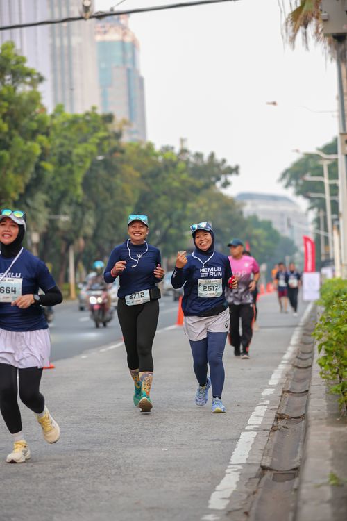 Race photo from KEMLU RUN 2025